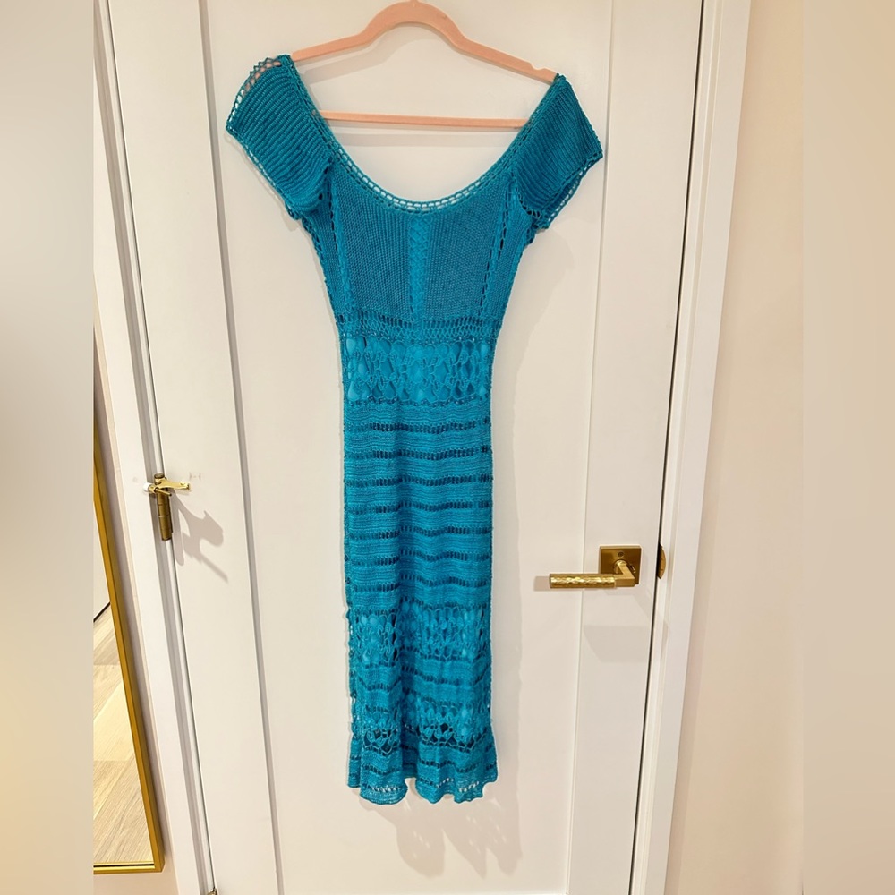 Dress. Turquoise crochet. Beading detail.